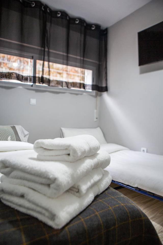 Lovely 3 Bedroom Apartment Next To Fuencarral Мадрид Екстериор снимка