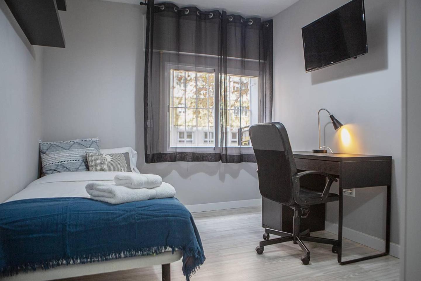 Lovely 3 Bedroom Apartment Next To Fuencarral Мадрид Екстериор снимка